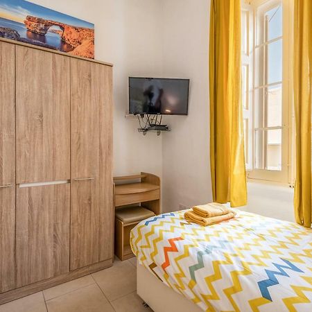 فندق سليمةفي  Traditional Maltese Townhouse المظهر الخارجي الصورة
