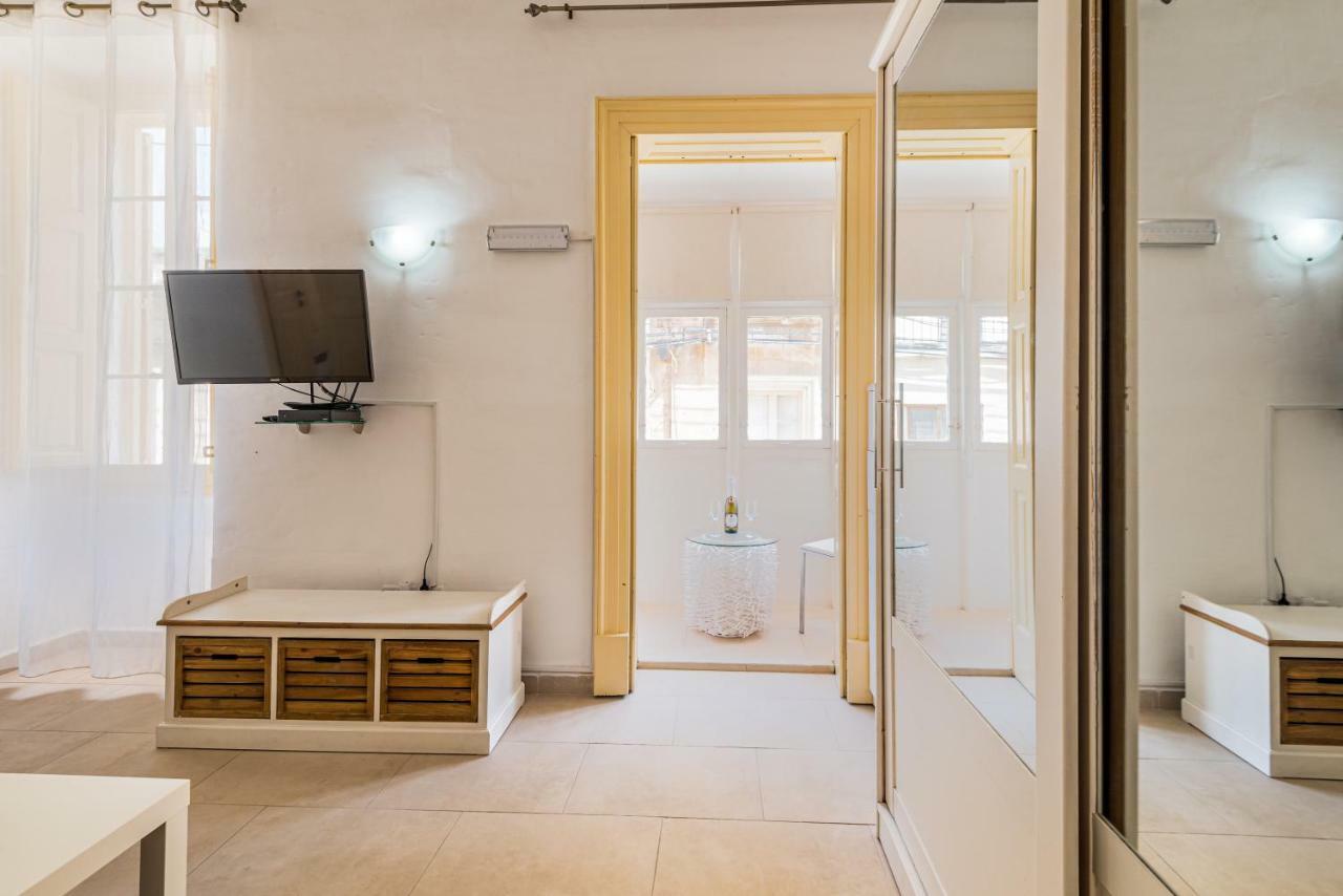 فندق سليمةفي  Traditional Maltese Townhouse المظهر الخارجي الصورة